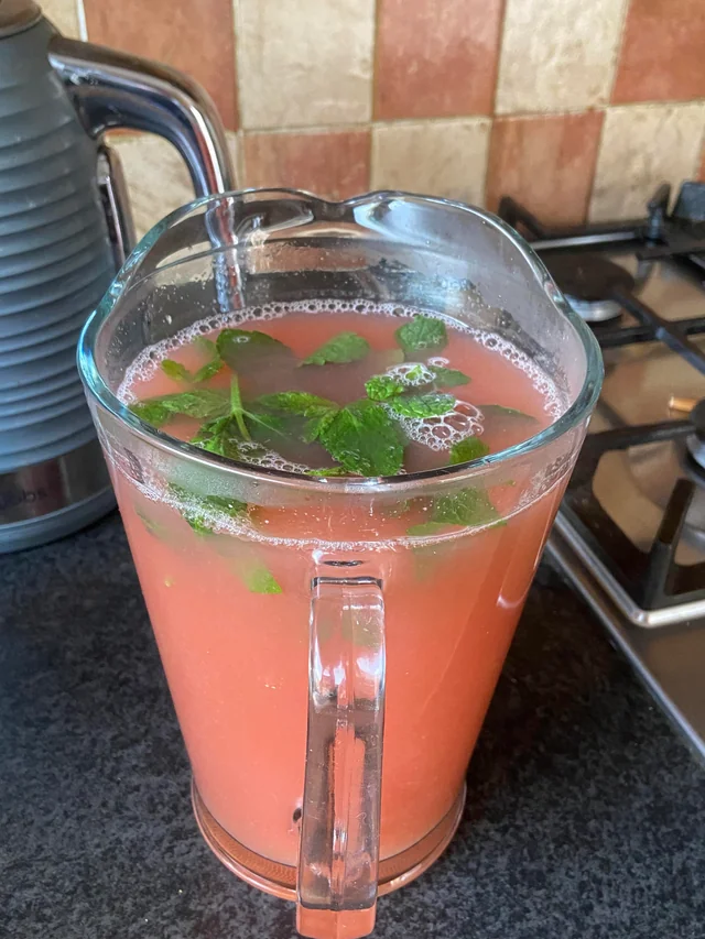 rhubarb lemonade